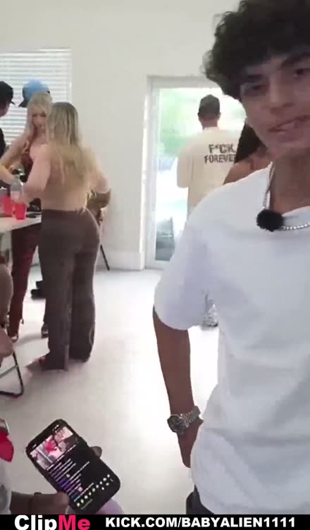 babyalien1111 clip cut by ClipMe